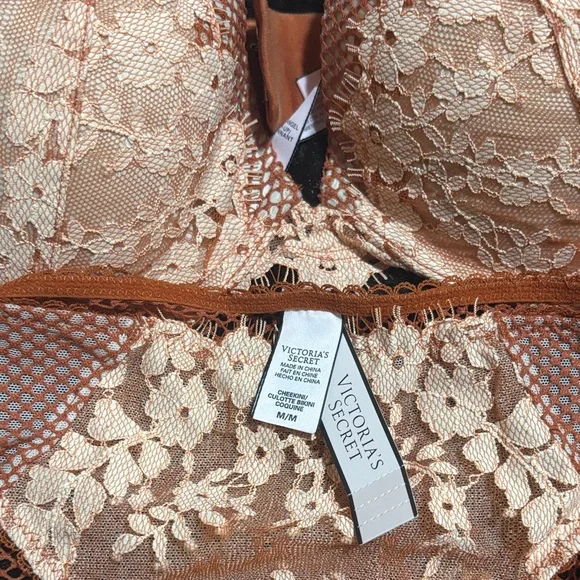 Victoria's Secret Lace Bra Set - Cream and Burnt Orange - Picture 4 of 4